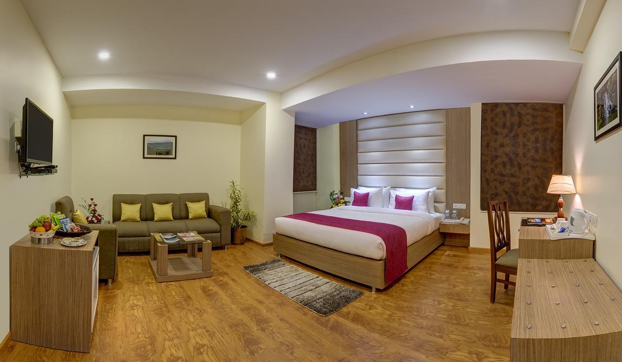 Cygnett Inn Dwārka Екстериор снимка