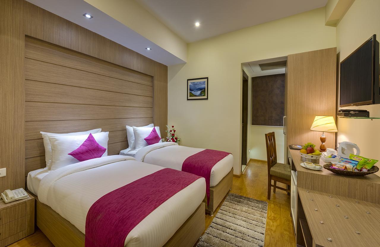 Cygnett Inn Dwārka Екстериор снимка